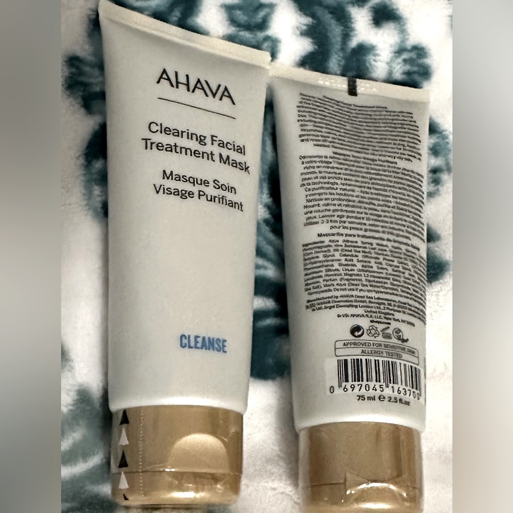 2/$25 AHAVA CLEARING FACIAL TREATMENT- Brand new Still sealed on the outside